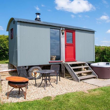 Kidwelly The Big Cwtch Shepherd'S Hut מראה חיצוני תמונה
